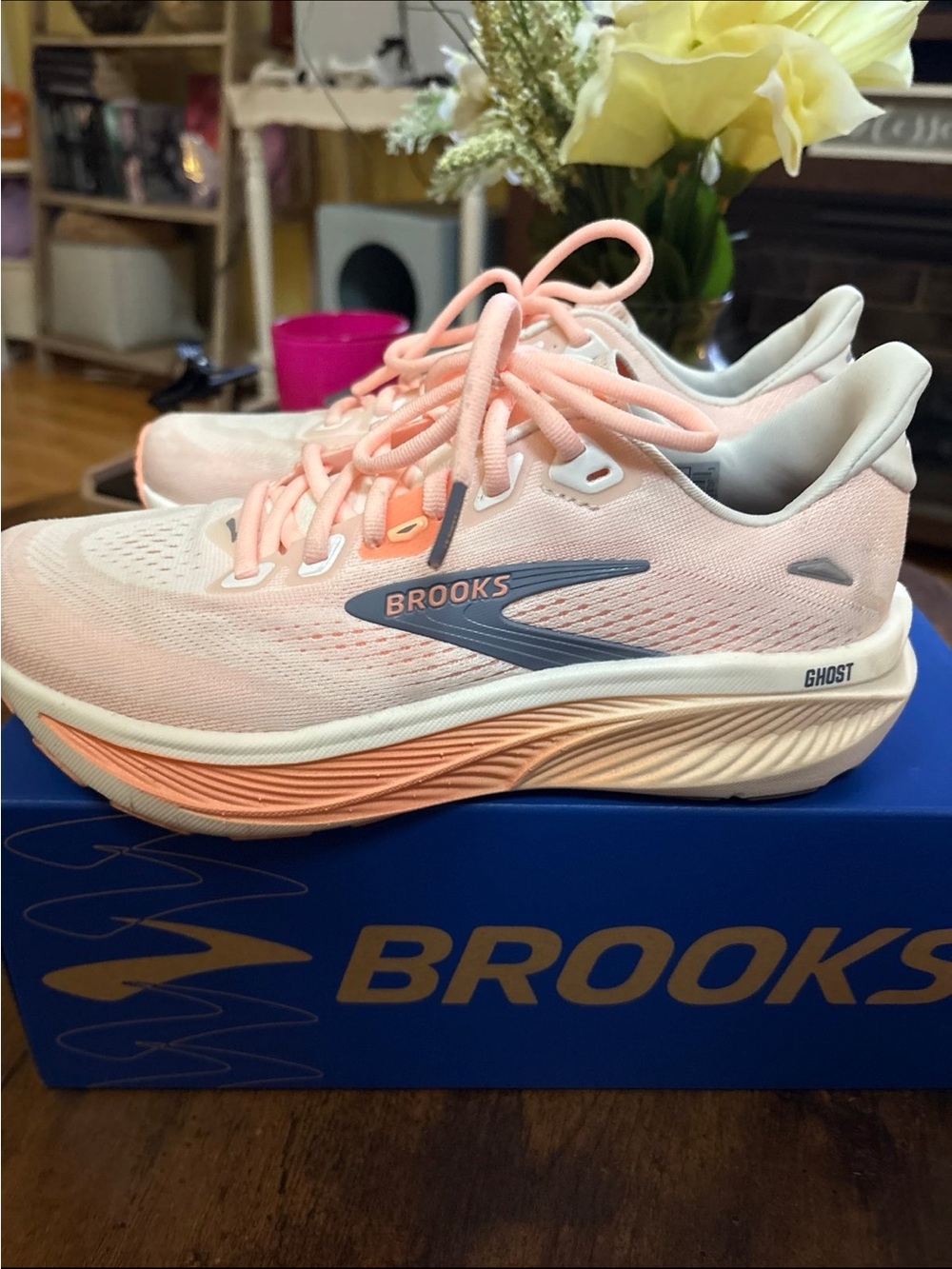 Women’s Brooks Ghost 18 Like New